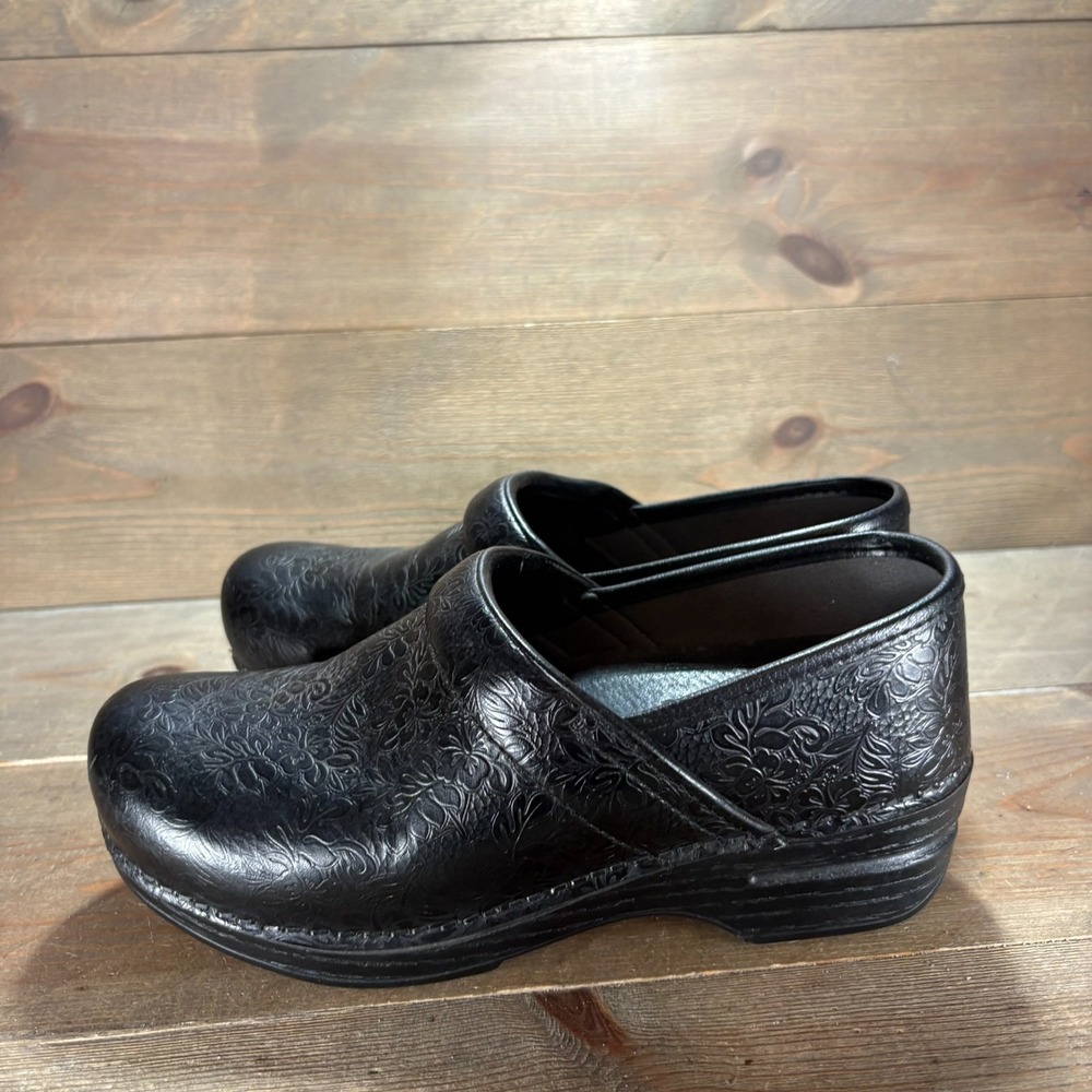 Dansko Womens size 37 shoes Black Leather Tooled Floral wedge clogs